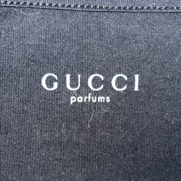 GUCCI PARFUMS Black T-Shirt with Motivational Print - Picture 4 of 12